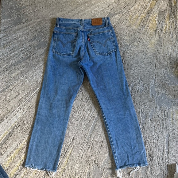 Levi's Wedgie Straight Fit Premium jeans cotton raw hem ankle crop size 25 - Picture 11 of 13